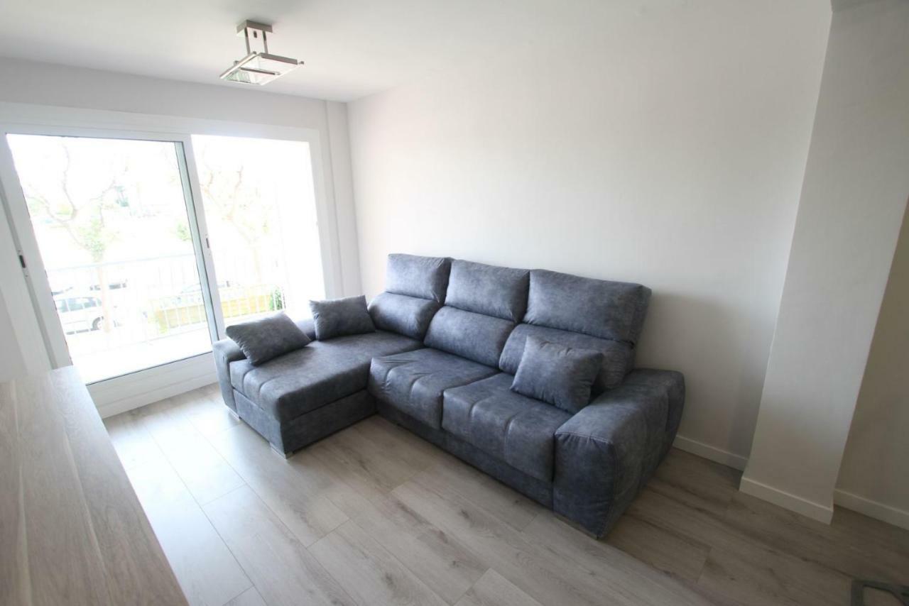 Carrer De Victoria Dels Angels, 11 Apartment La Pineda Ngoại thất bức ảnh